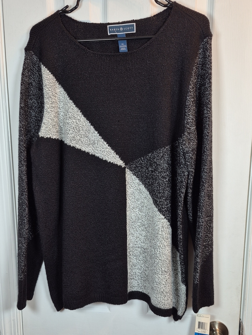 Karen Scott Black and Gray Color Block Geometric Knit Sweater Size XL